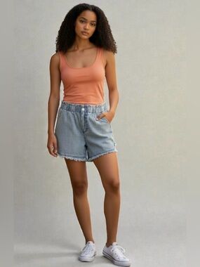 Women’s light Denim Shorts with Frayed Hem and NWT Ribbed Peach Stretchy Tank, L